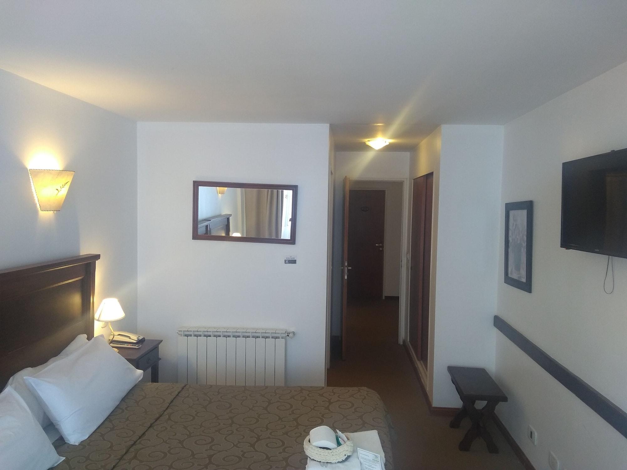 Kalken Hotel By Mh El Calafate Extérieur photo